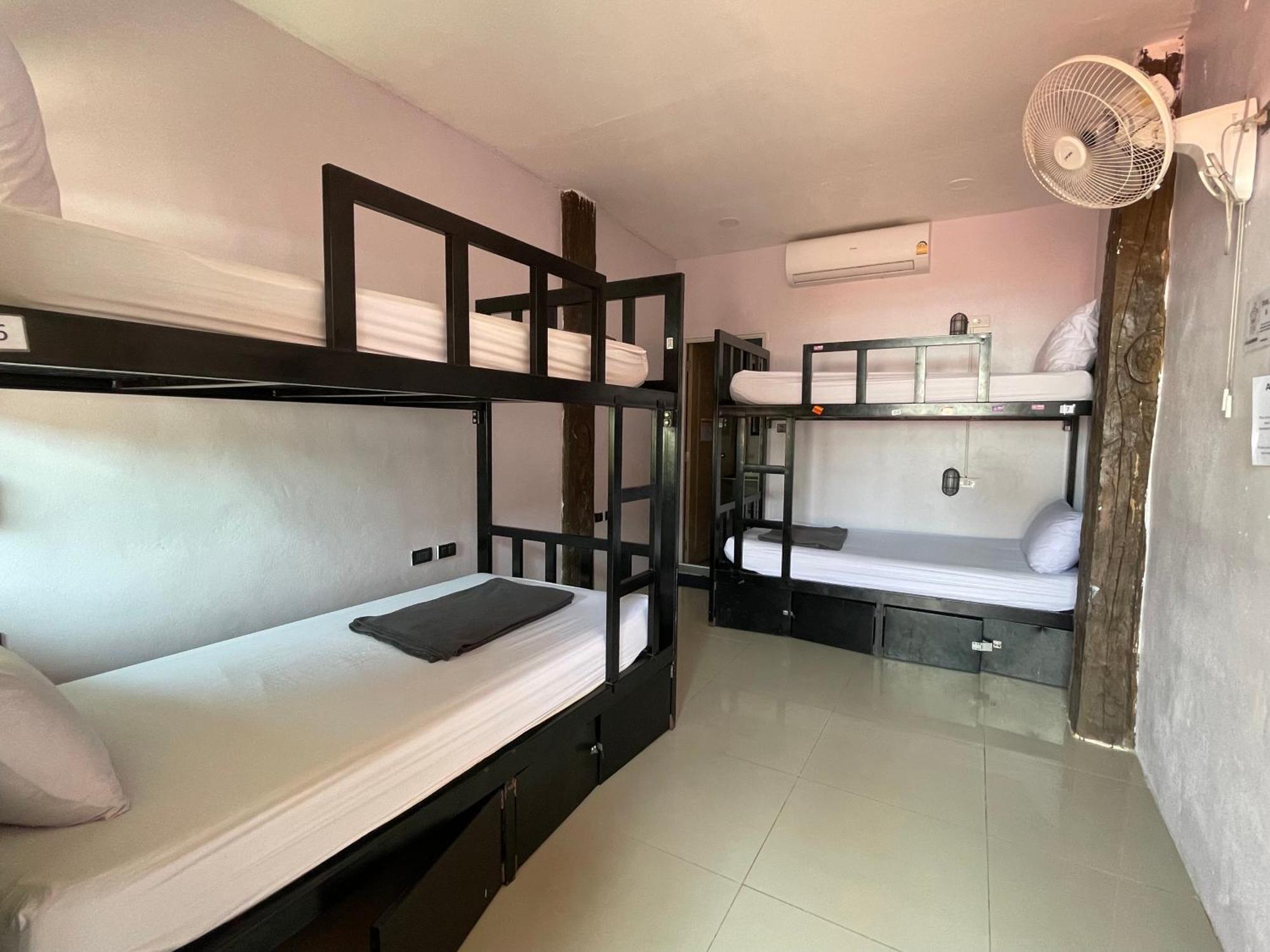 ריילי ביץ' Social Quarters Blanco - Youth Hostel 18 To 35 Only מראה חיצוני תמונה