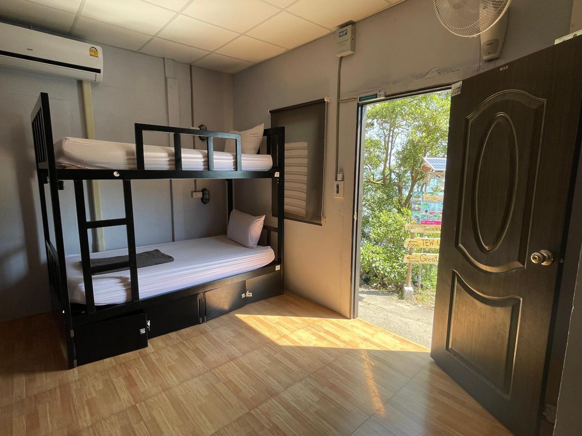 ריילי ביץ' Social Quarters Blanco - Youth Hostel 18 To 35 Only מראה חיצוני תמונה